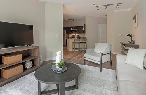 Chillum Apartment | Landing | Beautiful 1BD, Courtyard, Gym