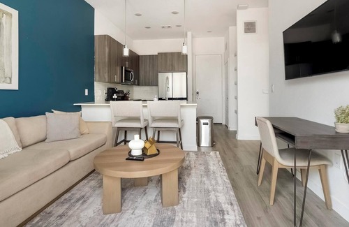 San Antonio Apartment | Landing | Beautiful 1BD, Clubhouse, Pool