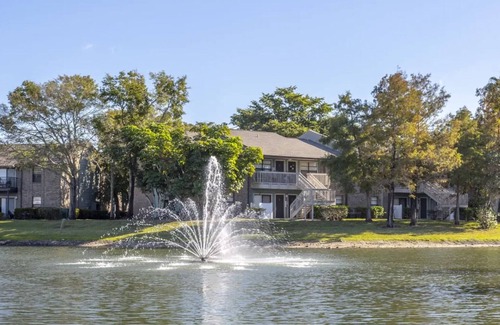 Villas Apartment | Landing | Beautiful 1BD, Gym, Pool