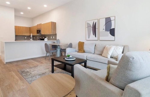 Florida Center Apartment | Landing | Beautiful 1BD, Clubhouse, Yoga Studio
