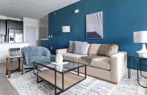 Austin Apartment | Landing | Beautiful 1BD, Gym, Pool