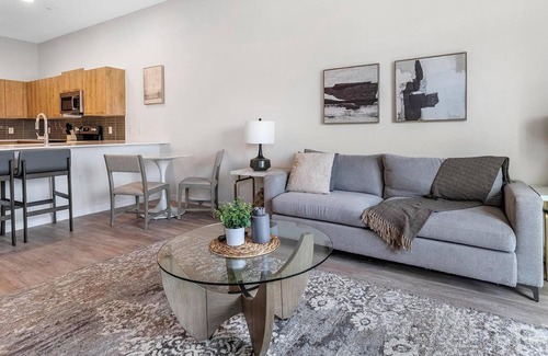 Florida Center Apartment | Landing | Beautiful 1BD, Pool, Gym