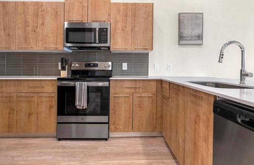 Florida Center Apartment | Landing | Beautiful 1BD, Pool, Gym