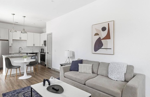 Fort Worth Apartment | Landing | Beautiful 2BD, Clubhouse, Pool