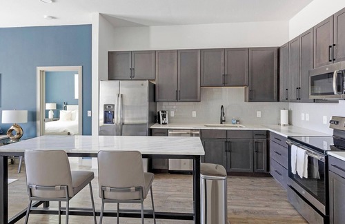Denton Apartment | Landing | Beautiful 2BD, Gym, Courtyard