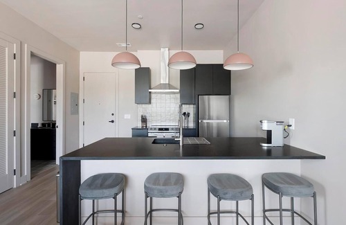 Inglewood Apartment | Landing | Beautiful 2BD, Rooftop Lounge