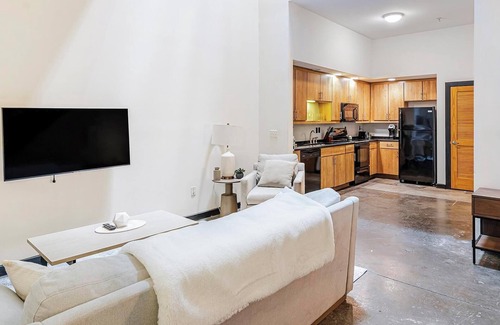 North Chesterfield Apartment | Landing | Beautiful 2BD, Gym, Clubhouse