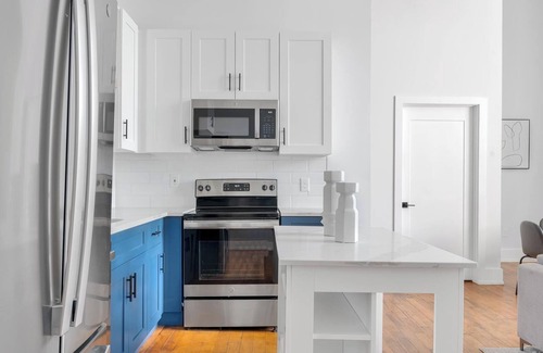 Greenville Apartment | Landing | Beautiful 3BD, Gym, Yoga Studio
