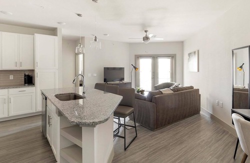 South Arlington Apartment | Landing | Beautiful 1BD, Pool, Clubhouse