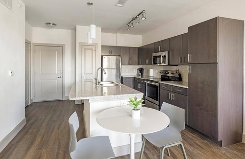 Haltom City Apartment | Landing | Chic 1BD, Clubhouse, Yoga Studio