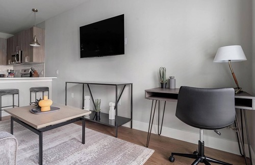 Fort Myers Apartment | Landing | Chic 1BD, Clubhouse, Gym