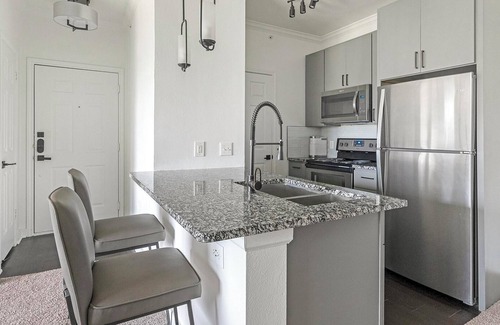 McNeil Apartment | Landing | Chic 1BD, Gym, Clubhouse