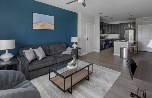 Summerville Apartment | Landing | Chic 1BD, Pool, Gym