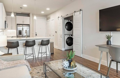Wetmore Apartment | Landing | Chic 1BD, Yoga Studio, Clubhouse