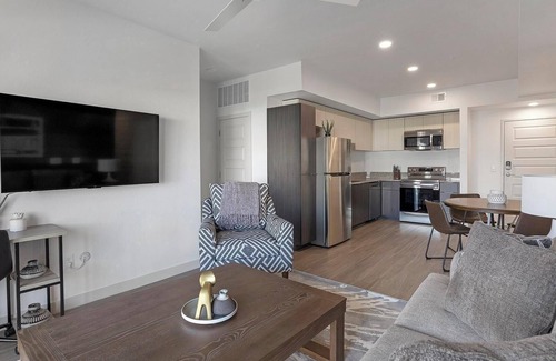 North Mountain Apartment | Landing | Chic 2BD, Pool, Gym