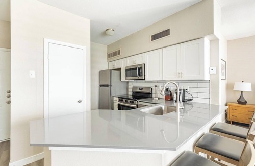 Fort Worth Apartment | Landing | Chic Studio, Gym, Pool