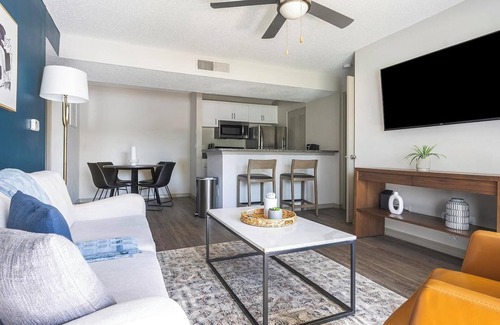 Villas Apartment | Landing | Incredible 2BD, Pool, Gym
