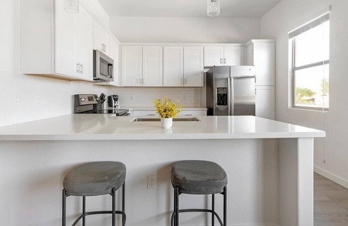 Oro Valley Apartment | Landing | Incredible 2BD, Pool