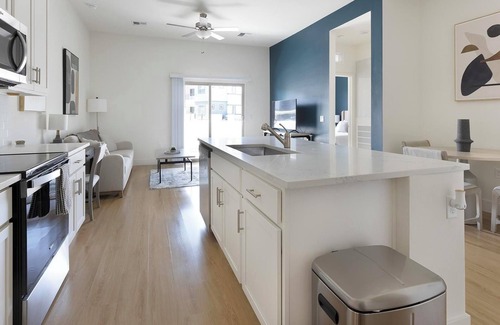 Casas Adobes Apartment | Landing | Incredible 2BD, Pool