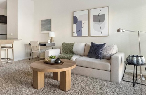 Austin Apartment | Landing | Modern 1BD, Clubhouse, Pool