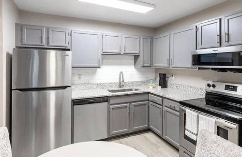 Huntsville Apartment | Landing | Modern 1BD, Gym, Clubhouse