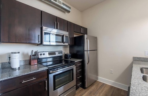 Church Hill Apartment | Landing | Modern 1BD, Pool, Clubhouse