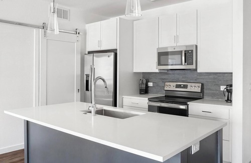 Austin Apartment | Landing | Modern 1BD, Pool, Clubhouse