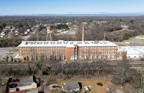 Greenville Apartment | Landing | Modern 2BD, Gym, Yoga Studio