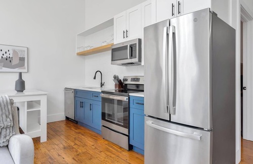 Greenville Apartment | Landing | Modern 2BD, Gym, Yoga Studio