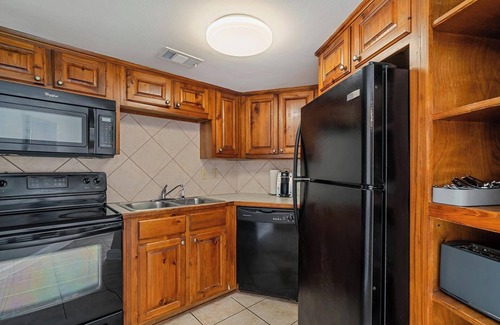 Mid City North Apartment | Landing | Modern 2BD, Gym, Pool