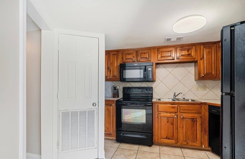 Mid City North Apartment | Landing | Modern 2BD, Gym, Pool