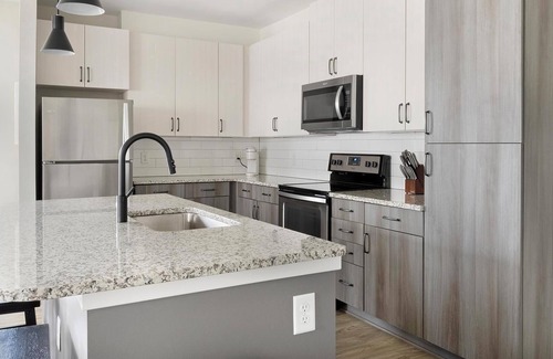 Mableton Apartment | Landing | Modern 2BD, Yoga Studio, Rooftop Lounge