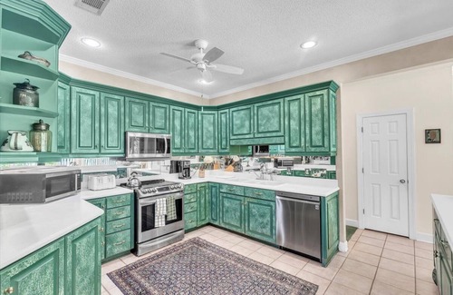 The Landings House | Landing's Three Bedroom Pool Home with Golf Cart