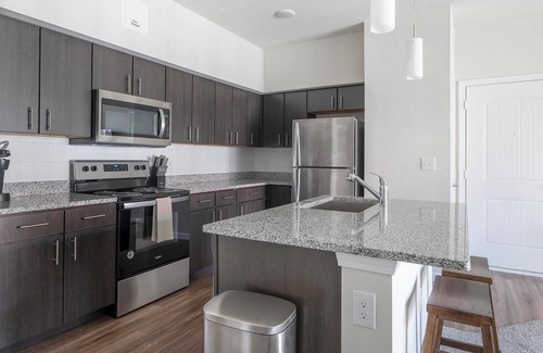 Pflugerville Apartment | Landing | Spectacular 1BD, Clubhouse, Gym