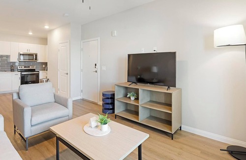Townsite Apartment | Landing | Spectacular 2BD, Pool, Rooftop Lounge