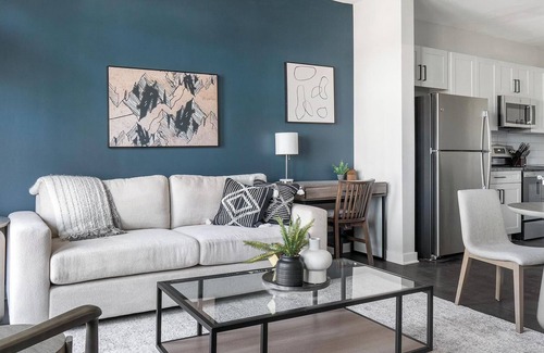 Mableton Apartment | Landing | Spectacular 2BD, Gym, Pool