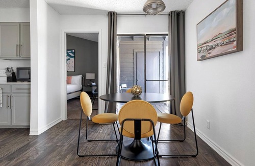 Windsor Park Apartment | Landing | Spectacular 2BD, Gym