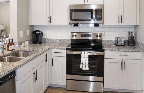 Fort Myers Apartment | Landing | Spectacular 2BD, Yoga Studio, Pool