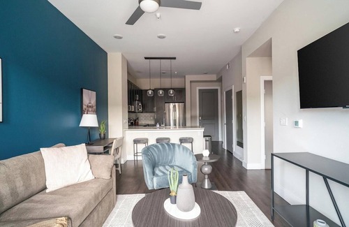 Central Business District Apartment | Landing | Stunning 1BD, Pool, Courtyard