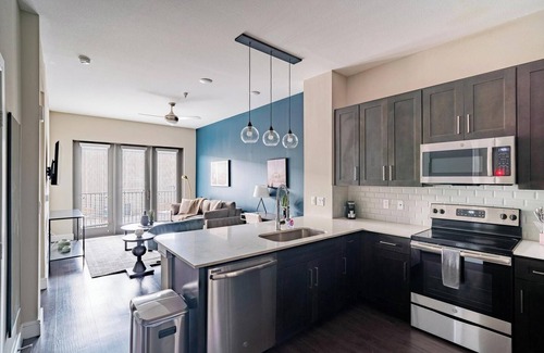 Central Business District Apartment | Landing | Stunning 1BD, Pool, Courtyard