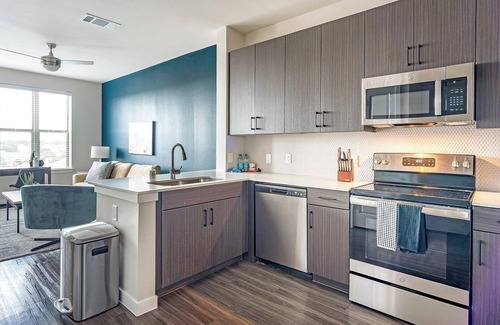 Wetmore Apartment | Landing | Stunning 1BD, Gym, Clubhouse