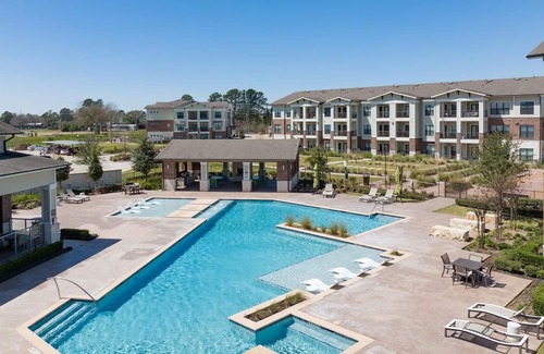 Katy Apartment | Landing | Stunning 1BD, Courtyard, Gym