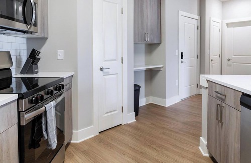 Fort Myers Apartment | Landing | Stunning 1BD, Pool, Clubhouse