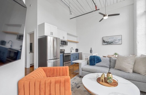Greenville Apartment | Landing | Stunning 2BD, Yoga Studio, Gym