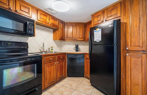 Mid City North Apartment | Landing | Stylish 2BD, Pool, Gym