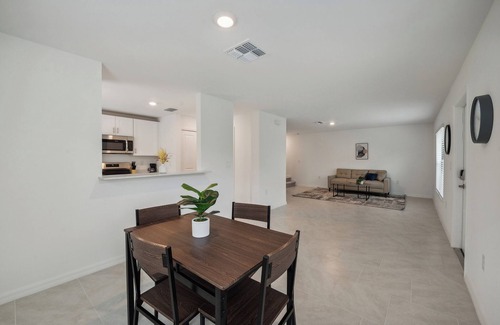 Port Charlotte Apartment | Landings at Westport 2007 l Gym l 3 Bd 2.5 Bt