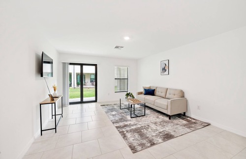 Port Charlotte Apartment | Landings at Westport 2031 l 2Bd 2.5 Bth