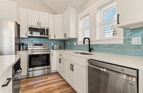 Corolla House | Landon Sea: Private Pool, Hot Tub, Dog-Friendly