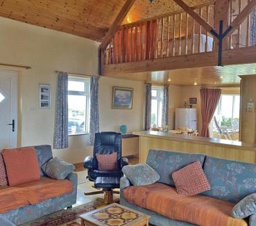 Gannoughs House | Lands End Cottage - Connemara