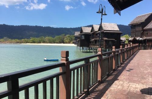 Kuala Teriang Resort | Langkawi Lagoon Resort Water Chalet